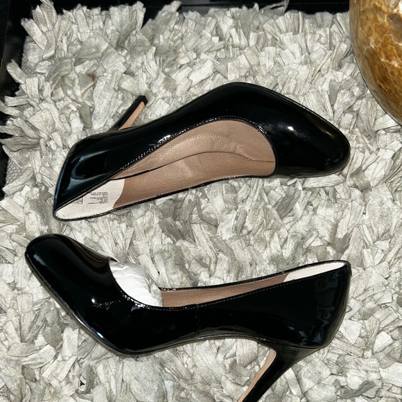 Lands End Ashby Patent Leather High Heel Pump - Picture 6 of 6